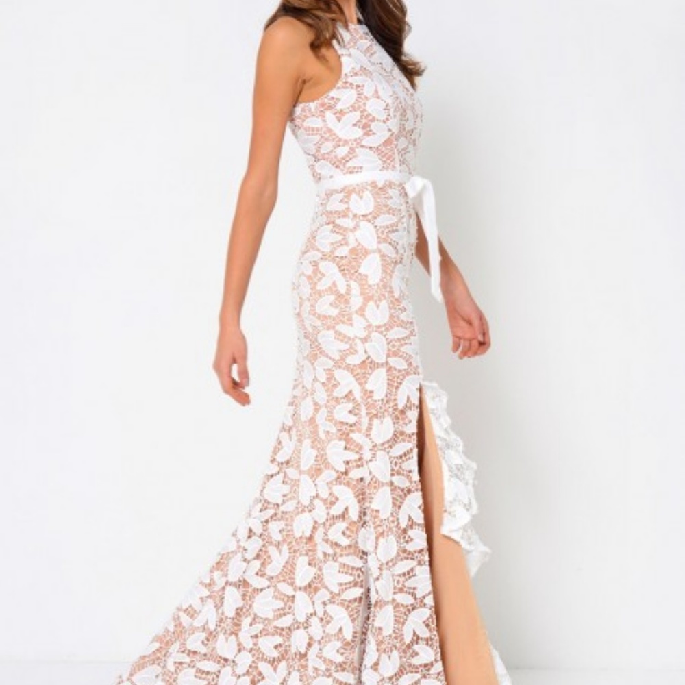 White - Jarlo Allover Cutowork Lace Dress - Picture 6 of 8